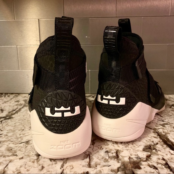 Nike LeBron Soldier XI 11 SRG BN 897646 004 - Picture 4 of 8